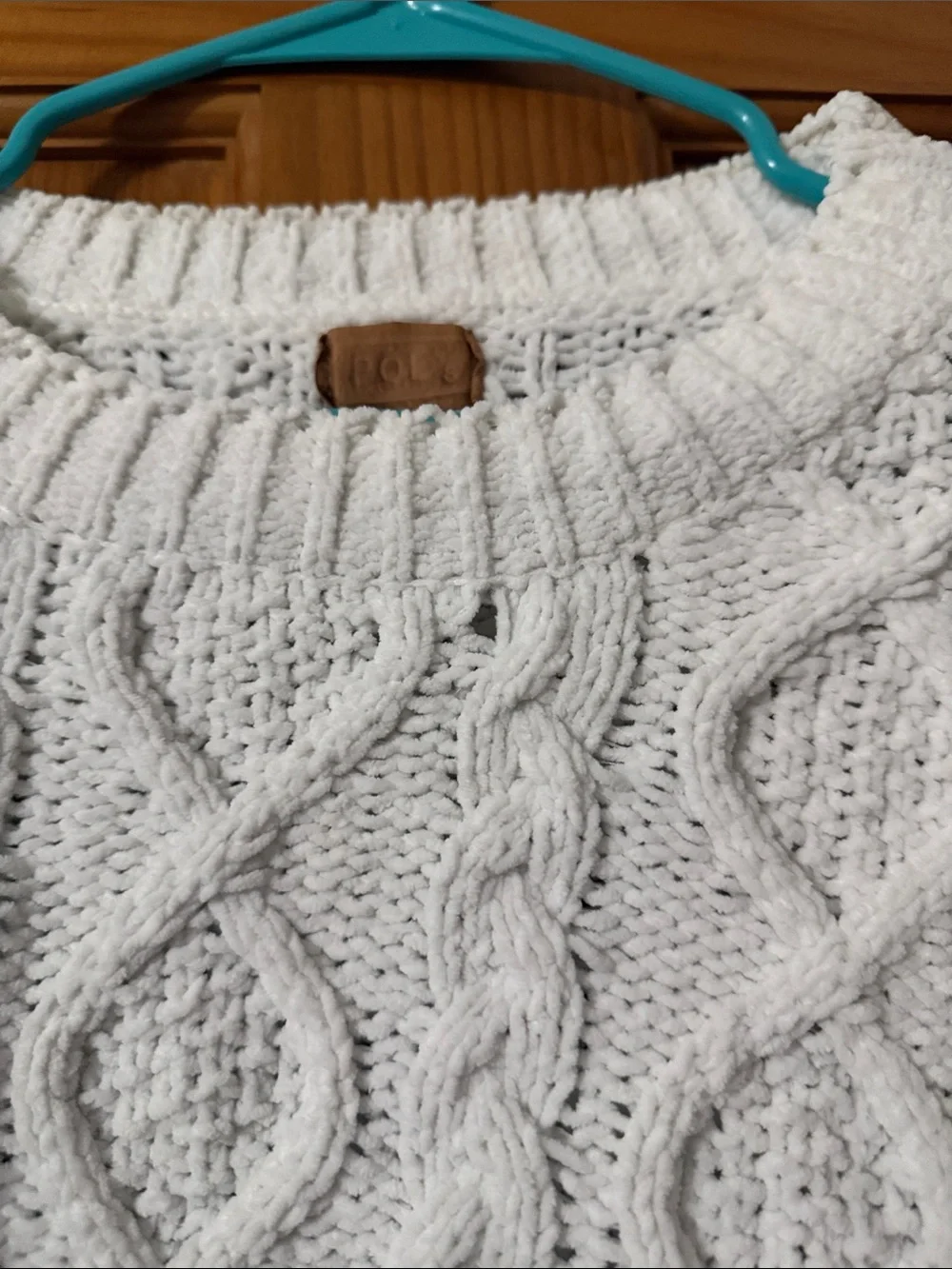 5/$25 POL white cable knit sweater